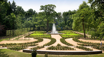 Mooie tuin in de buurt van Fletcher Hotel-Restaurant Kasteel Erenstein